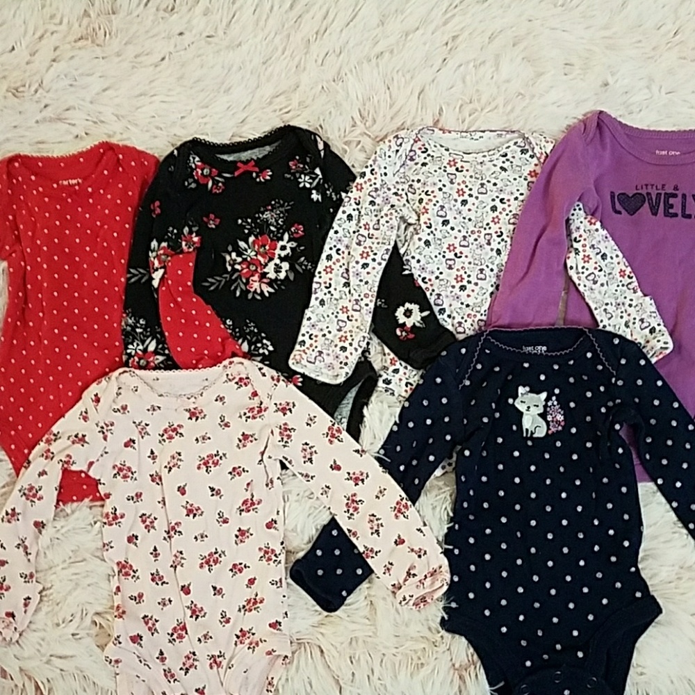 Lot of 6 NB Carter's Baby long-sleeved Onesies